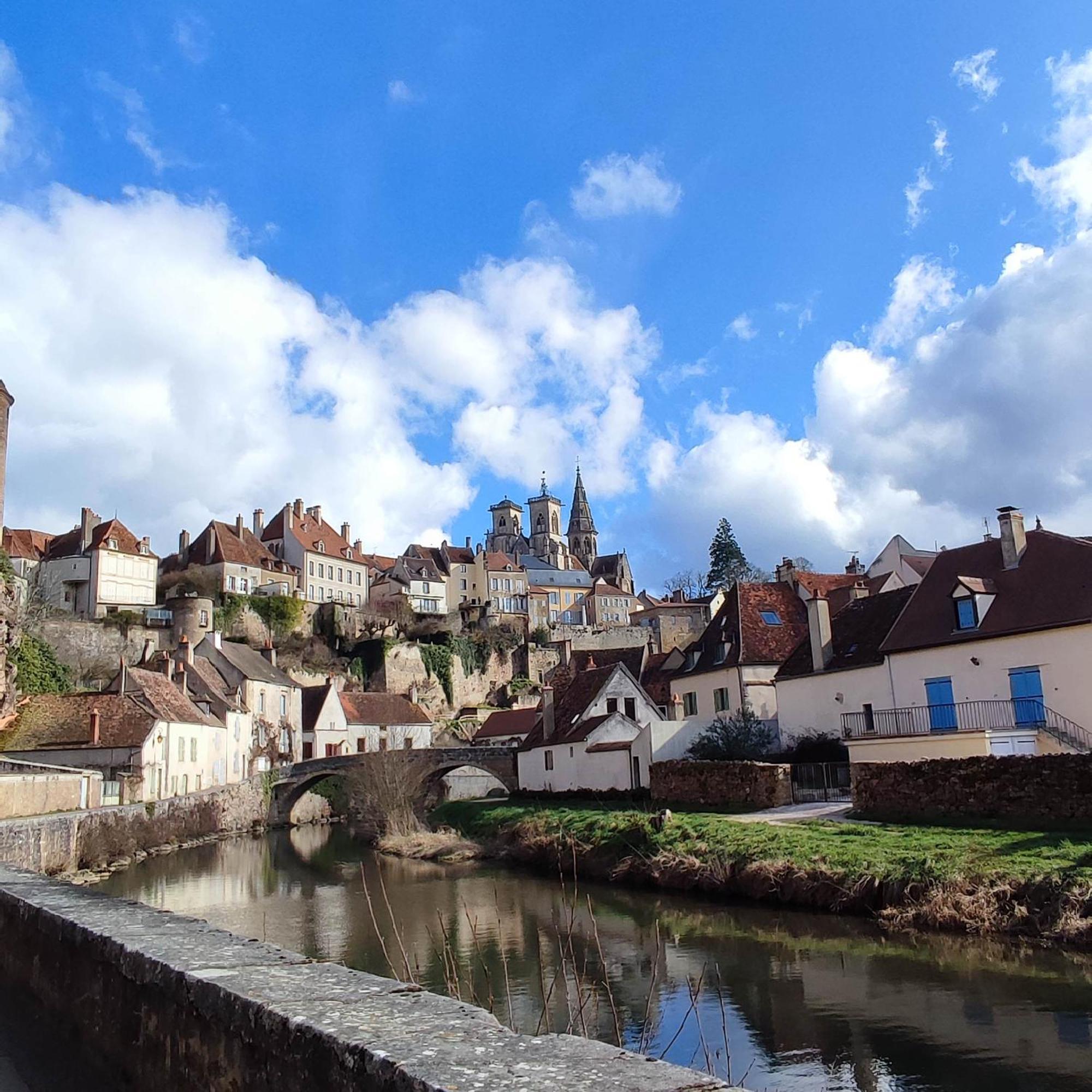 Locn'Roll Apartman Semur-en-Auxois Kültér fotó